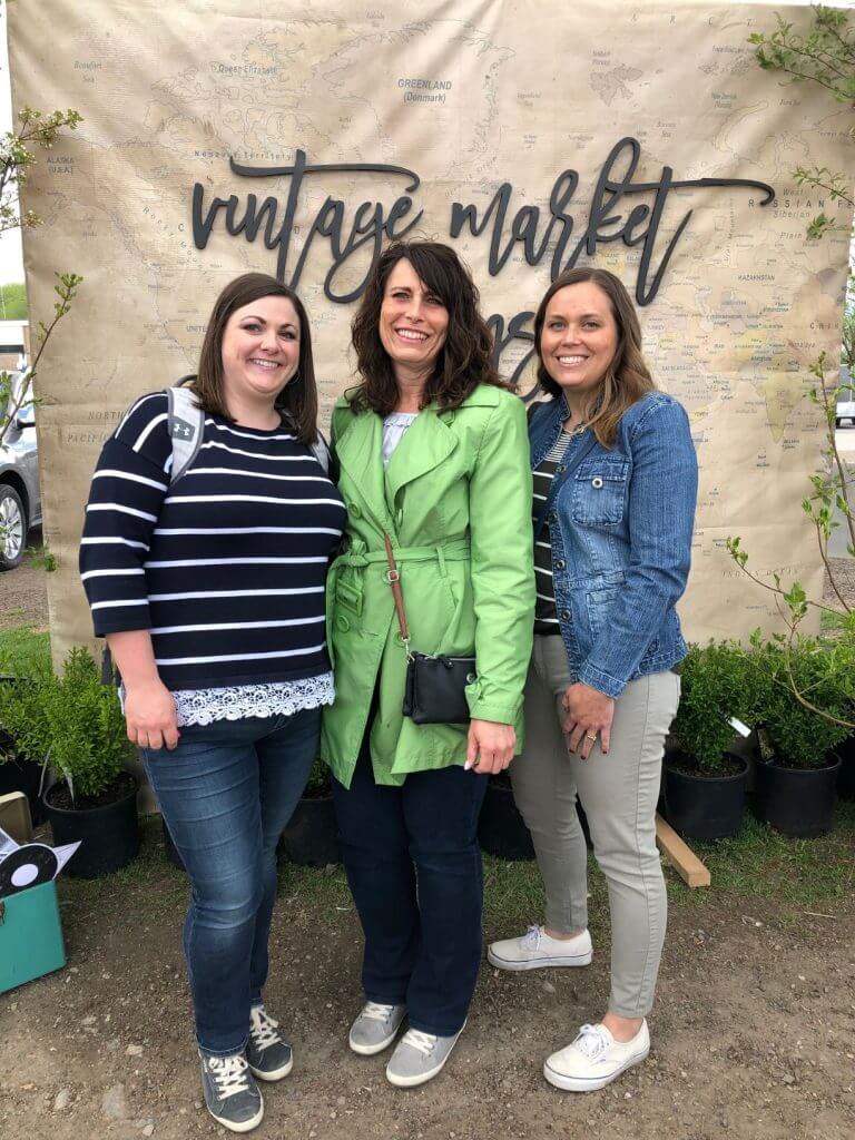 Michelle, Stephanie, and aunt at vintage market