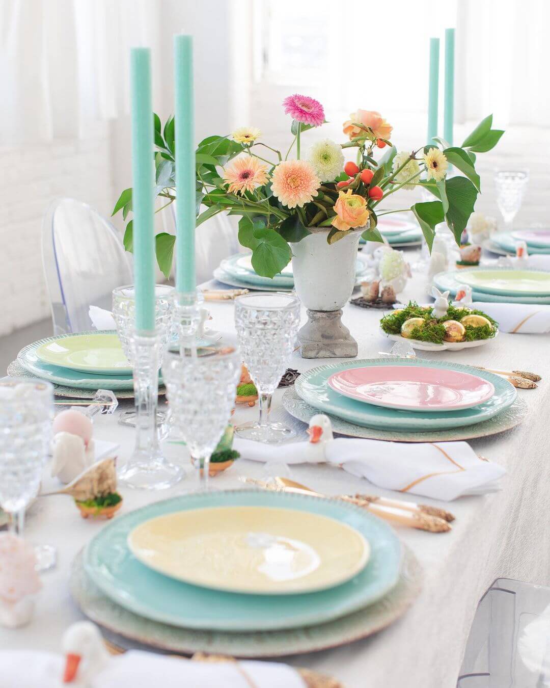 50 Simple Easter Tablescape Ideas You Need to See | Sunnyside Home