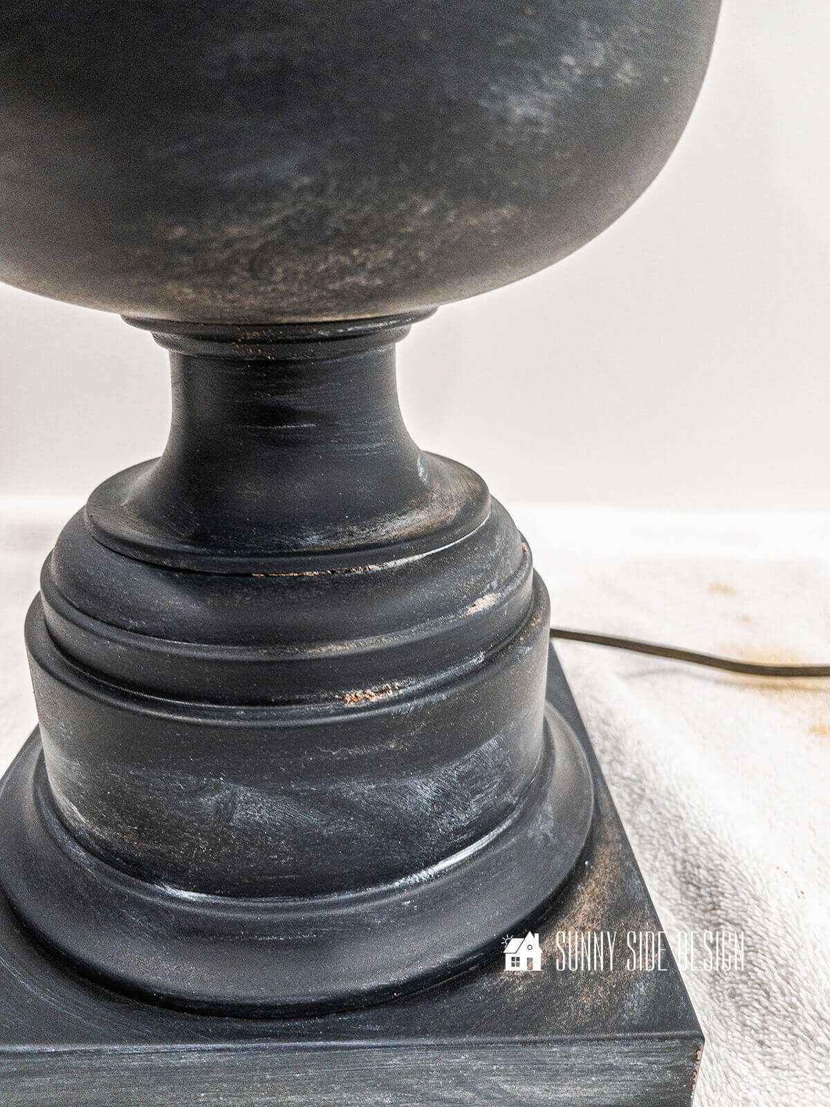 Easy Lamp Makeover with Spray Paint and White Wax