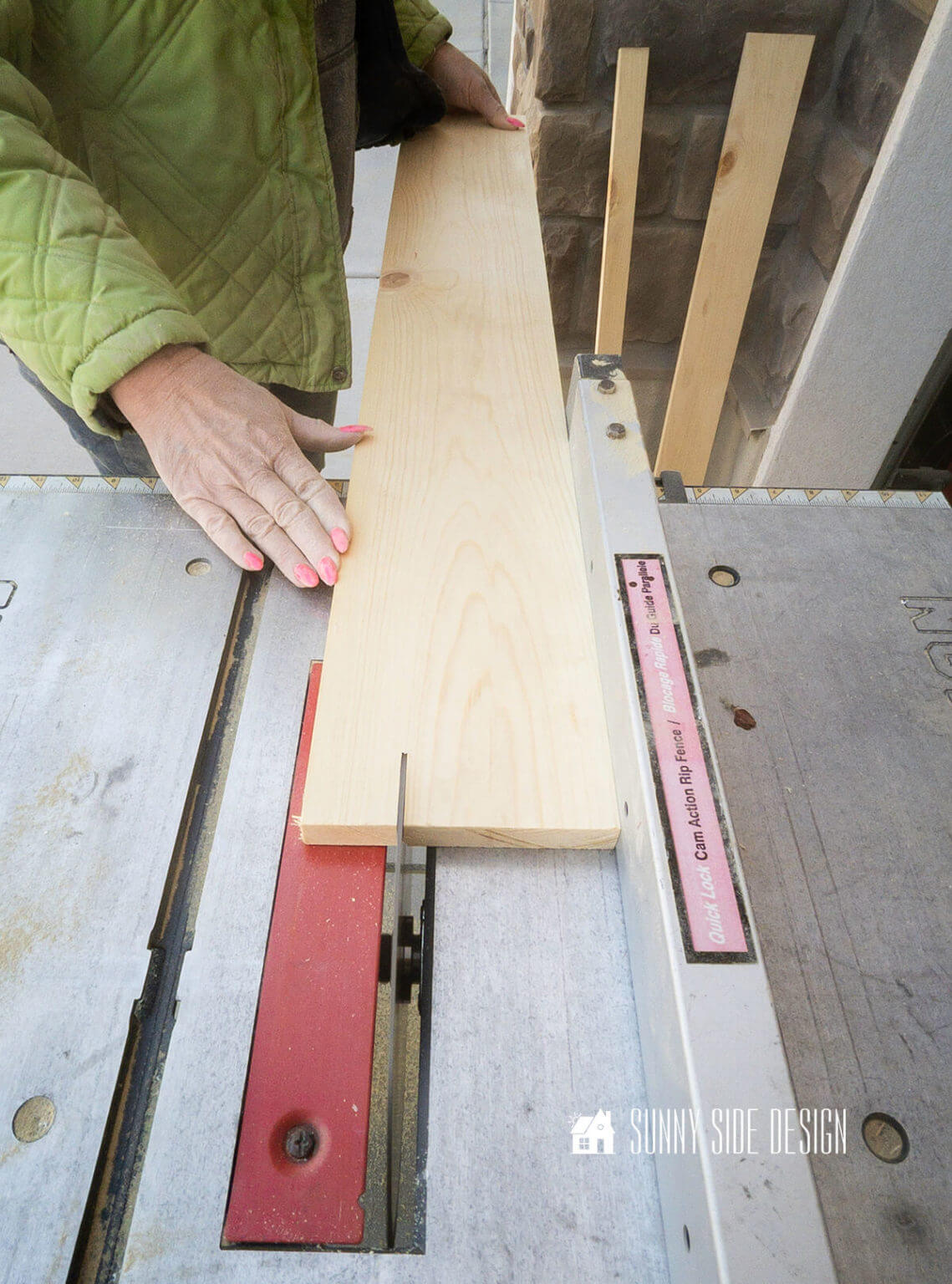 How to Easily Make a DIY Round Coffee Table Sunny Side Design