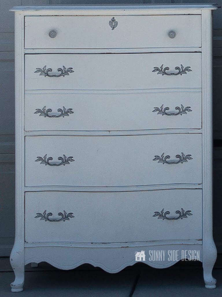 White painted French provential 5 drawer dresser