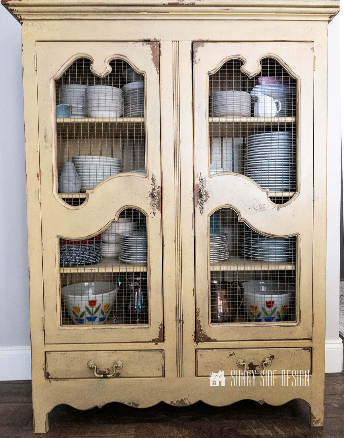 Easy Chalk Painted China in a Day Sunny Side Design