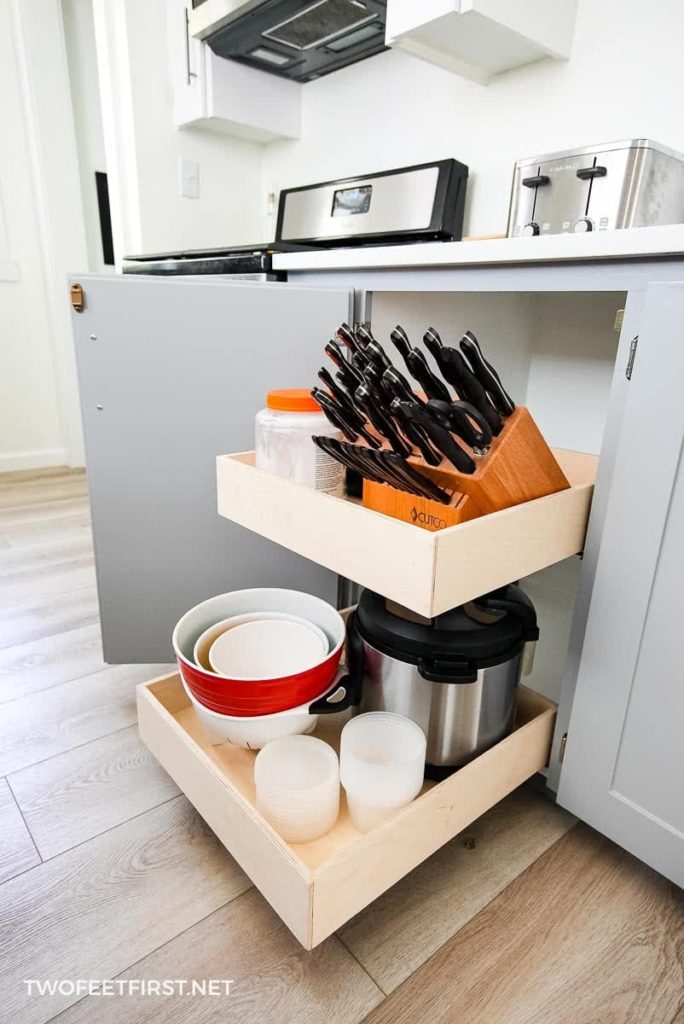 Small Kitchen Organization ideas, pullout DIY shelves.