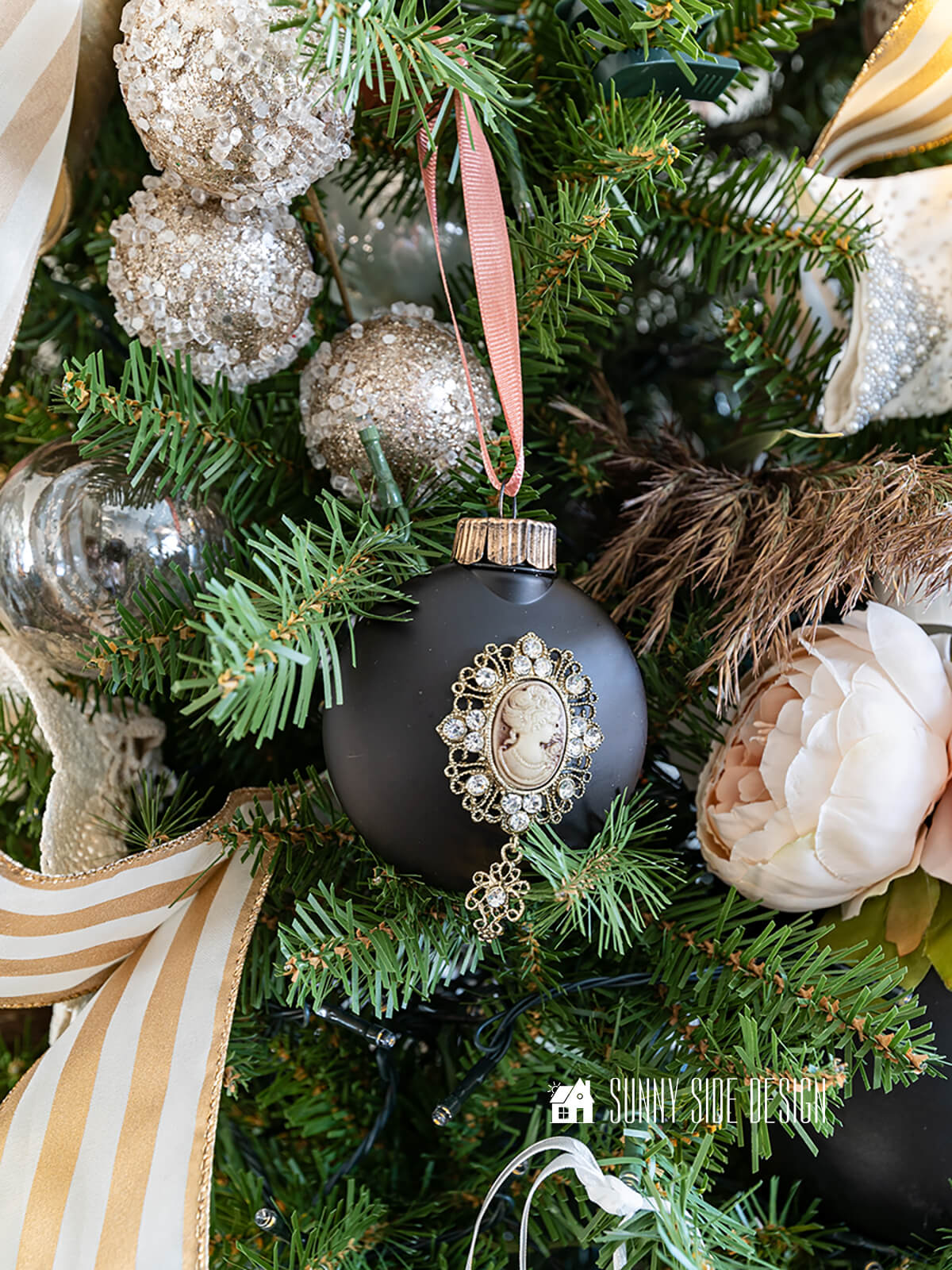 How to Decorate Your Christmas Tree Like a Pro Sunny Side Design