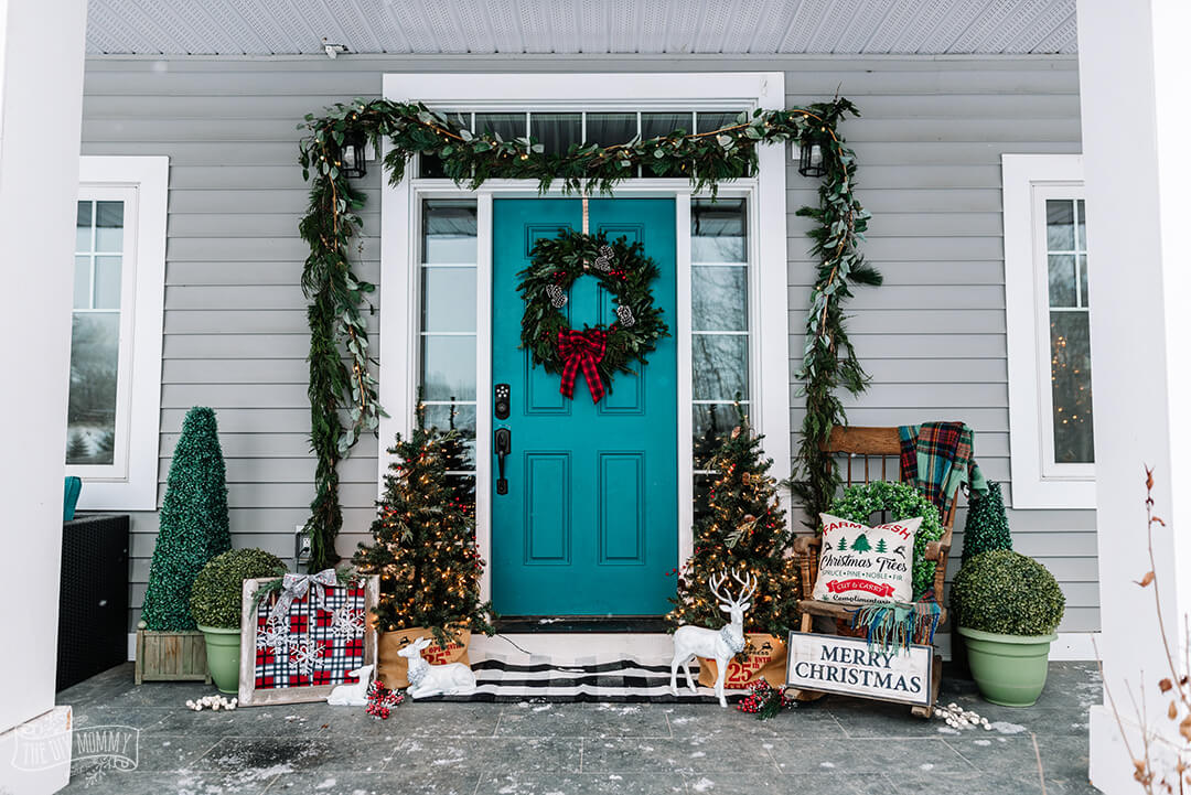 Festive Christmas Front Porch Ideas You Need to See | Sunnyside Home