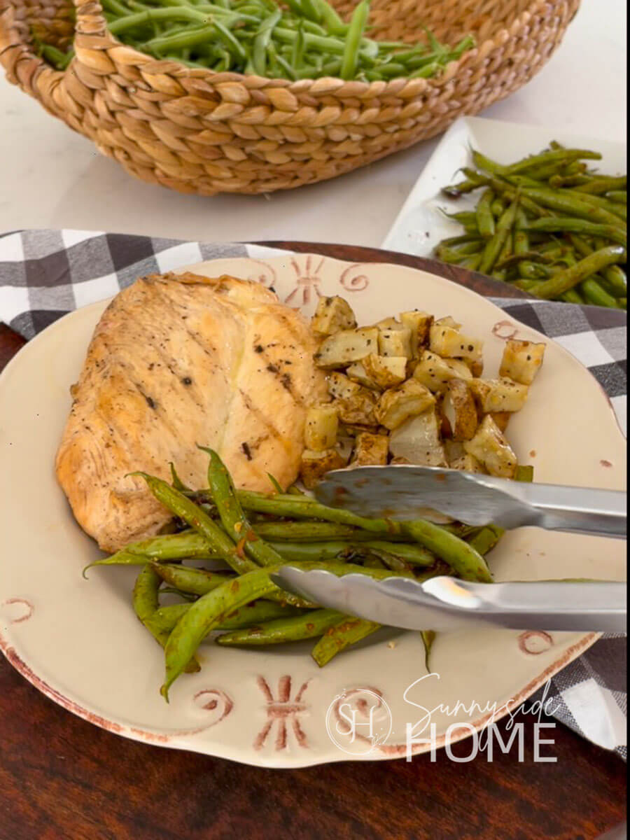 Quick and Easy Spicy String Beans (Ready in 10 Minutes) | Sunnyside Home